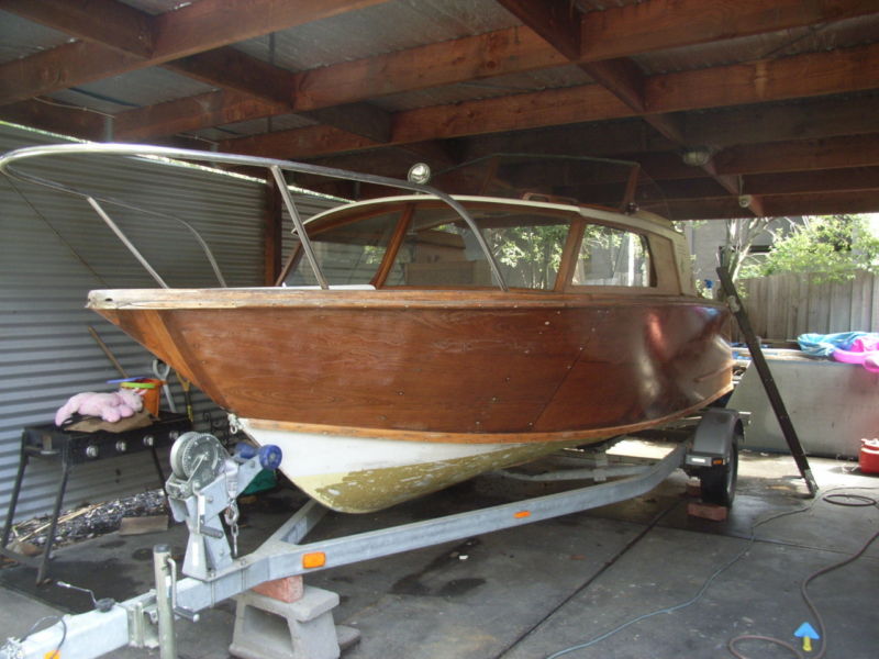 Mariner 1967 17ft Timber Cabin Cruiser for sale in Australia
