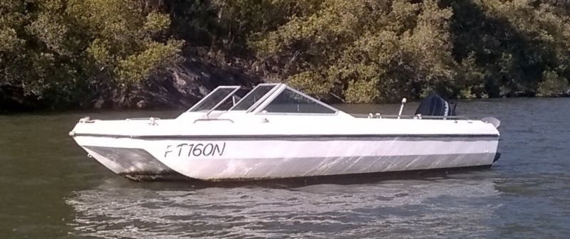 17 Ft Pride Runabout With Mercury 80 2 Stroke - Fibre 