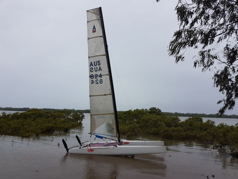 a class catamaran mast for sale