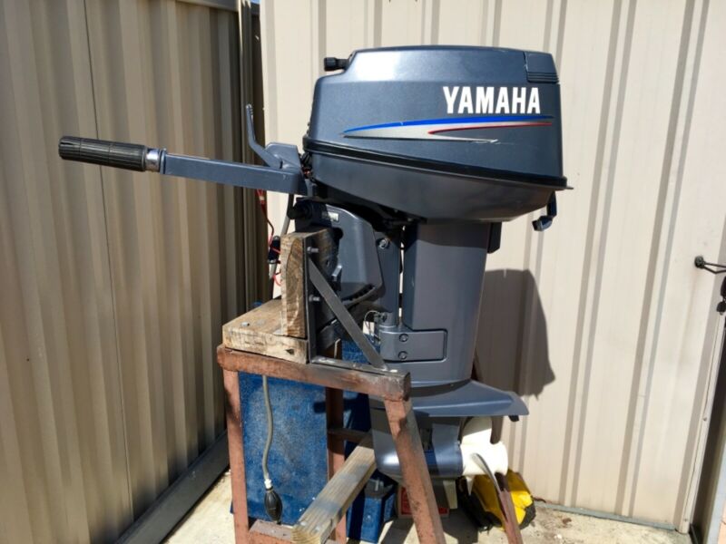 Boat Outboard Yamaha 25 Hp Great Condition, Tiller Steer. for sale from