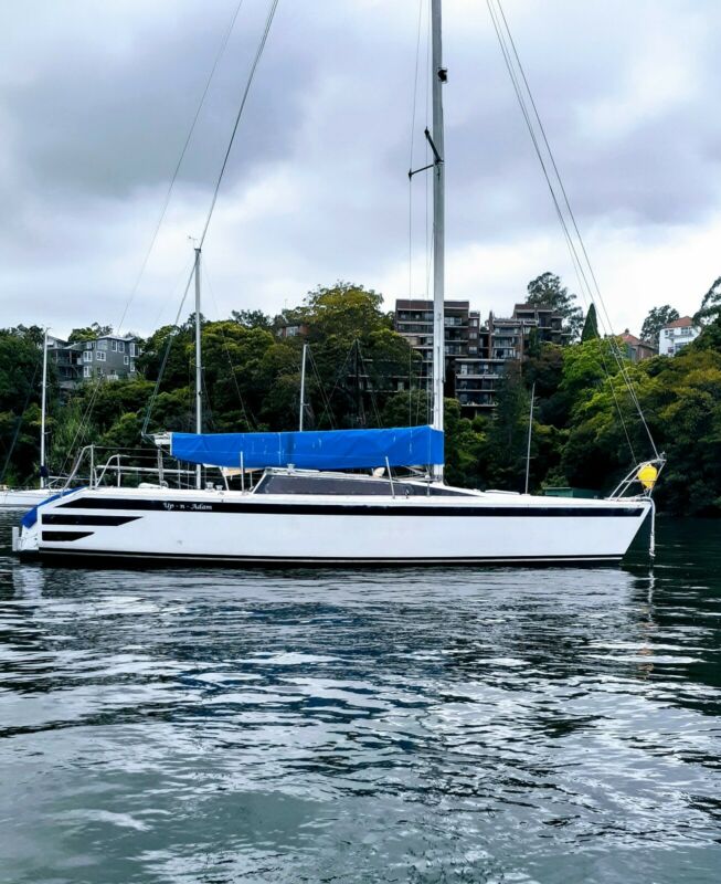 adams 8 yacht for sale