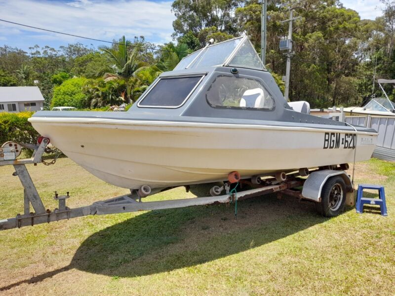 Boat 4.2Mtr Half Cabin Pride Fibreglass for sale from Australia